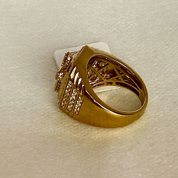 Cubic Zirconium Cross Ring! 9 - Picture 8 of 10